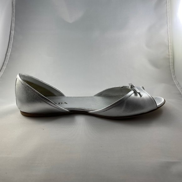 Prada Metallic Silver Flat Sandals EU37 WHAT A STEAL! - Picture 5 of 8